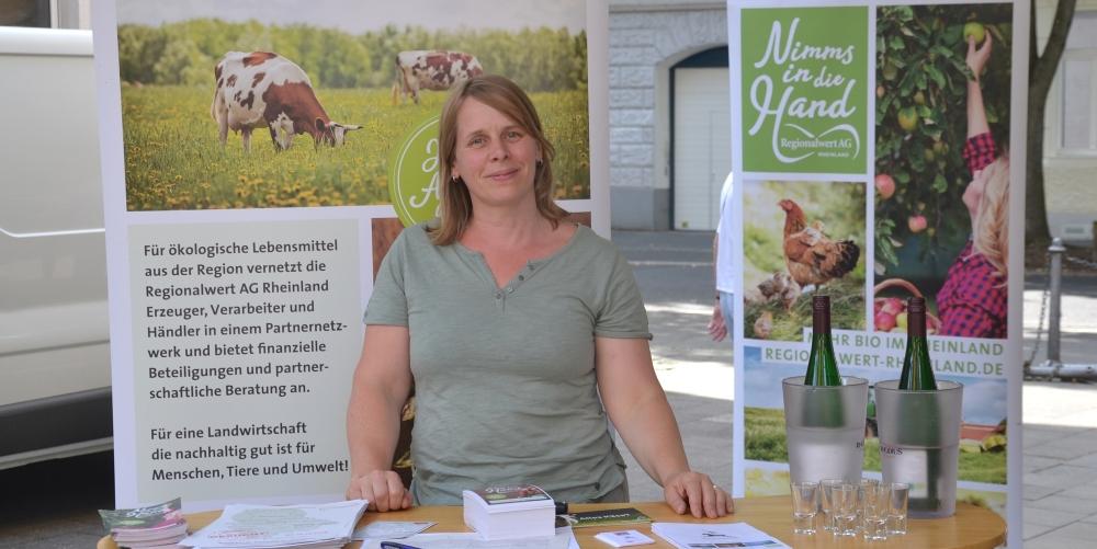 dorle_gothe-foto_gesa_maschkowski2.jpg Vorstand der Regionalwert AG Dorle Gothe an ihrem Infostand